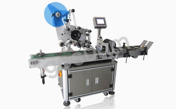全自動貼標(biāo)機(jī)：標(biāo)簽貼貼貼，貼標(biāo)不再繁瑣