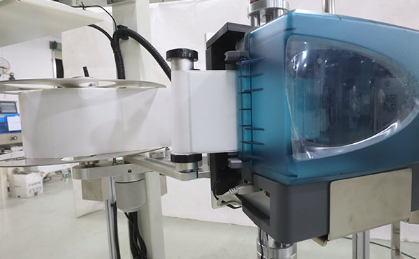 實時打印貼標(biāo)機(jī),打印貼標(biāo)機(jī),全自動不干膠貼標(biāo)機(jī)廠家